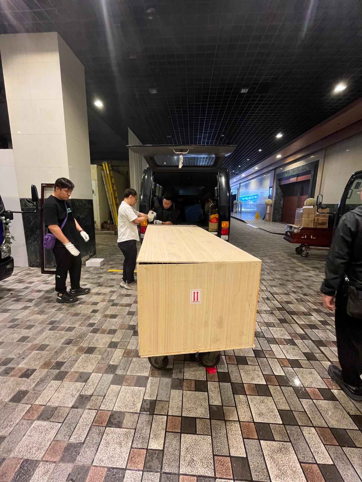 遺體運送,遺體出口,遺體入口,遺體出入口