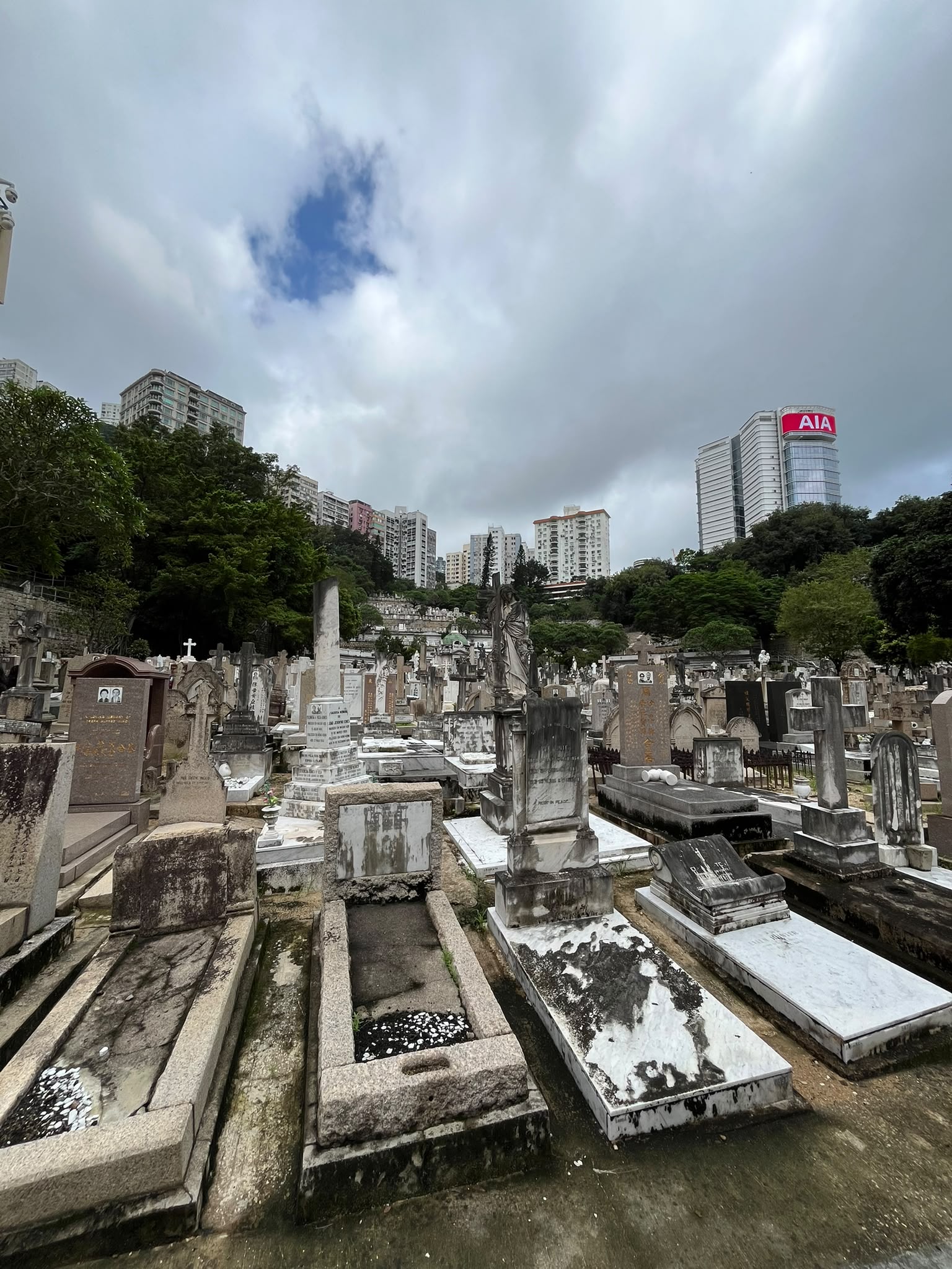 香港天主教逾越聖祭拜教堂場地 永念園協助天主教家庭於教堂舉行安息禮 天主教喪禮灑聖水儀式